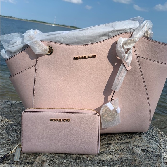 Michael Kors Jet Set Travel Saffiano Leather Chain Shoulder Tote + WALLET - Picture 4 of 5